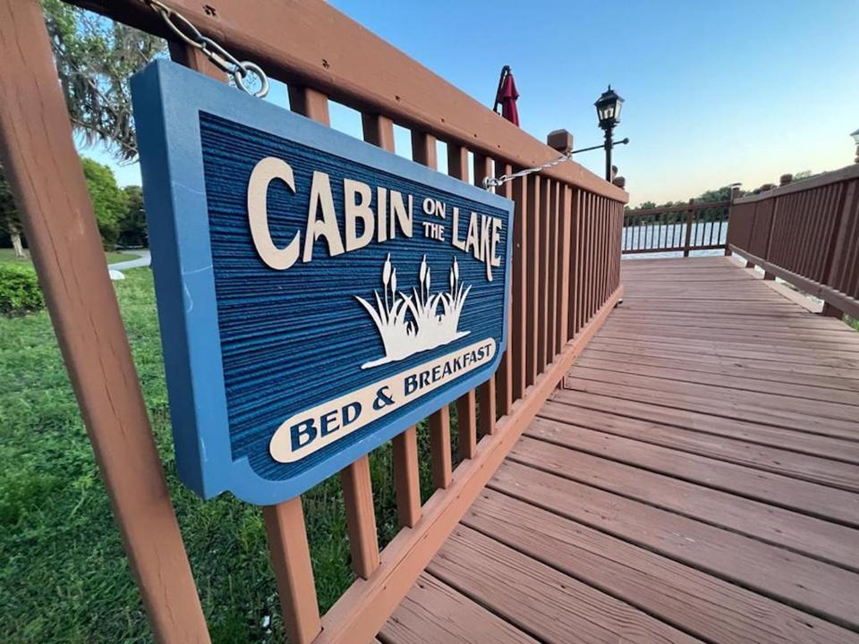 Cabin On The Lake Lake Helen Bagian luar foto